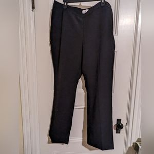 Jaclyn Smith black slacks